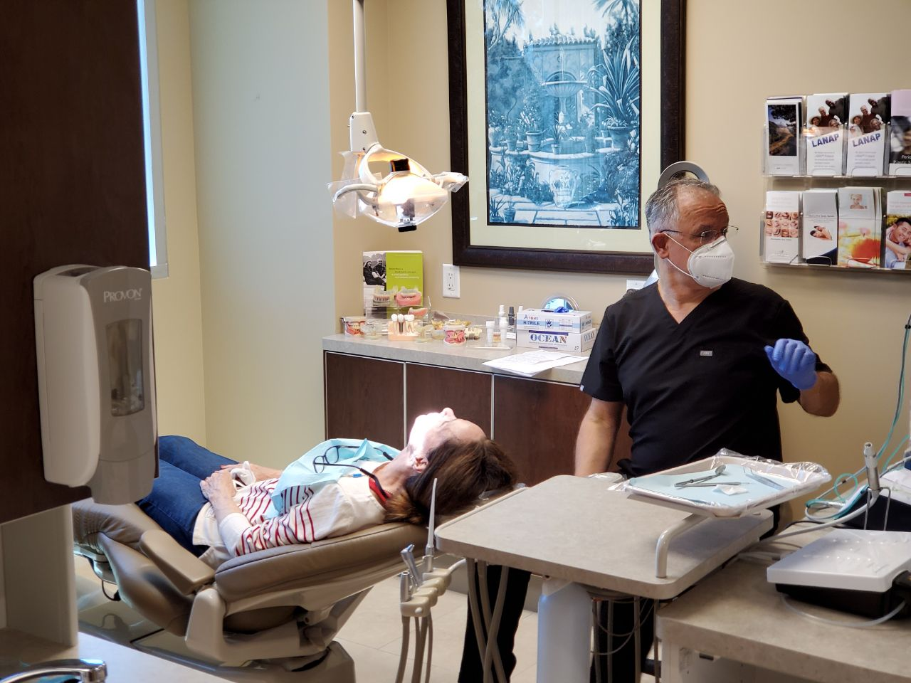 An oral surgeon in Mission Viejo